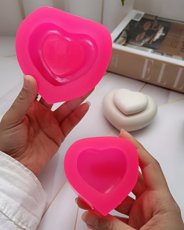 قالب ظرف قلبی در دار