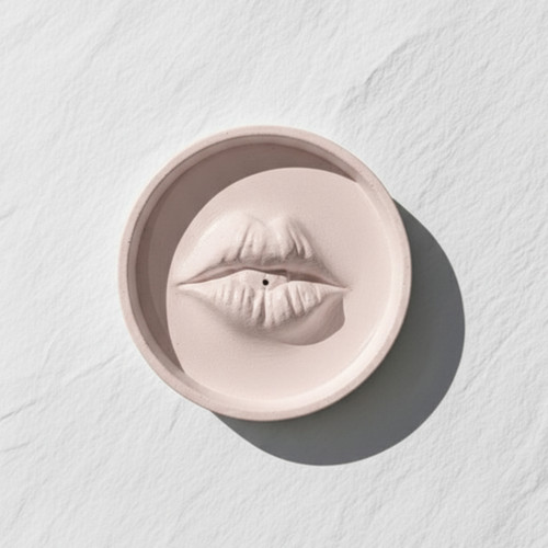 قالب سیلیکونی جاعودی مدل لب، قطر ۸ سانت